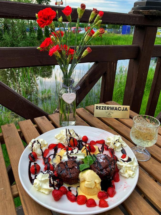 Osielsko Hotel Tyrol I Restauracja Zycie Gruzji מראה חיצוני תמונה
