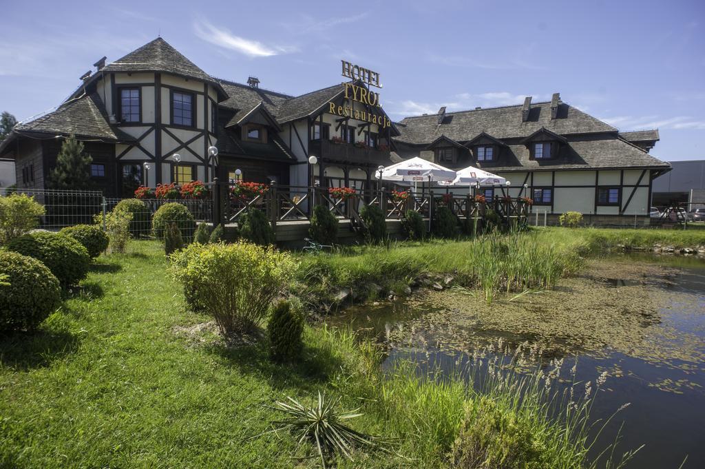 Osielsko Hotel Tyrol I Restauracja Zycie Gruzji מראה חיצוני תמונה
